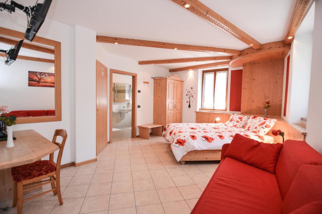Camera Familiare con Balcone